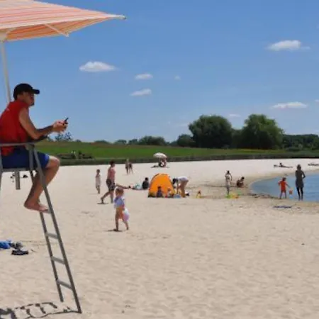 Шале A Clermont-creans Avec Piscine Partagee *