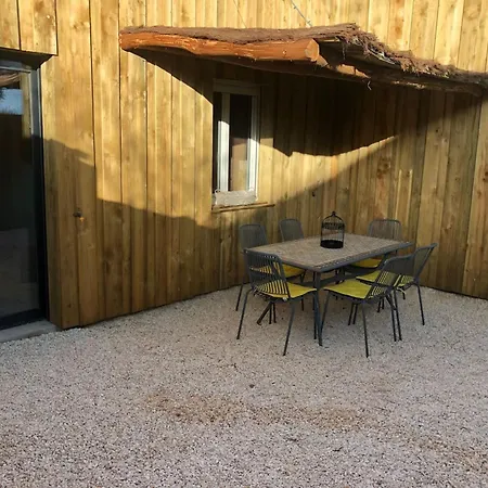 Chalet A Clermont-creans Avec Piscine Partagee