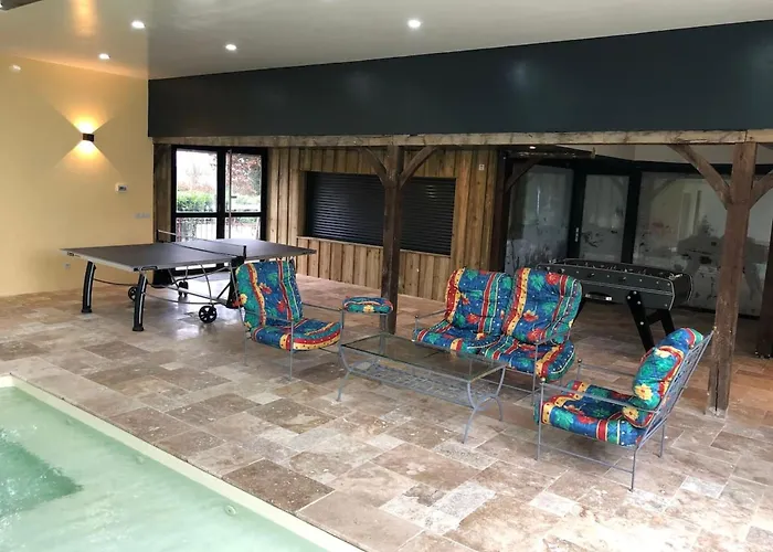 A Clermont-creans Avec Piscine Partagee Alpstuga La Flèche