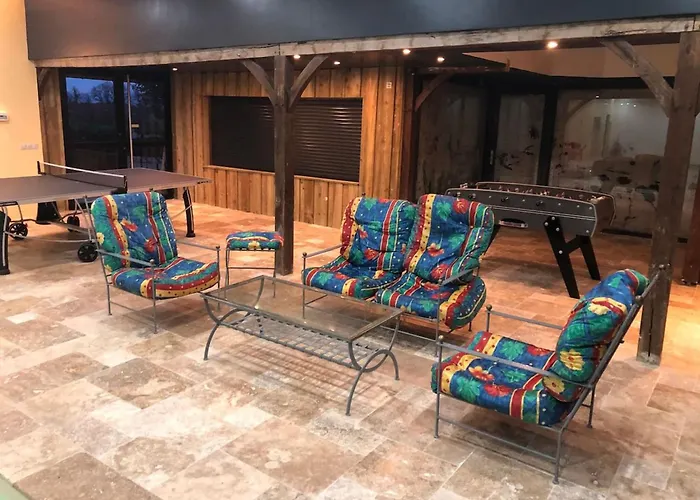 A Clermont-creans Avec Piscine Partagee * La Flèche