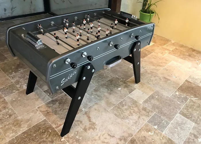 A Clermont-creans Avec Piscine Partagee Alpstuga